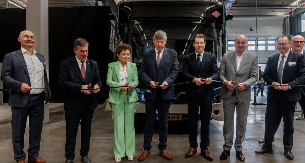 VDL Bus & Coach inaugure une usine d'autobus ultramoderne à Roeselare, en Flandre 