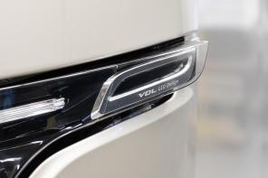 The new VDL Bus Group launches VDL Futura 3 at Busworld