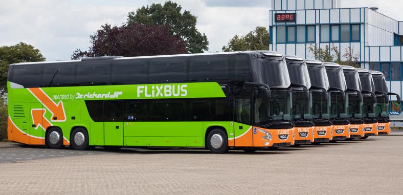8 VDL Futura FDD2-141 pour Dr. Richard Gruppe