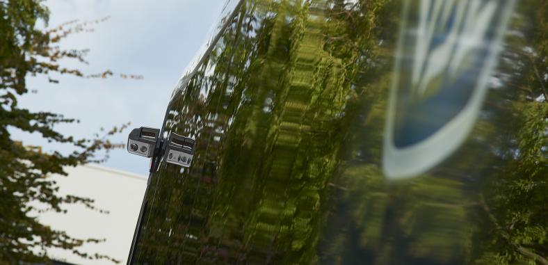 Cameras replace side mirrors: innovation helps VDL Bus & Coach achieve ambitions